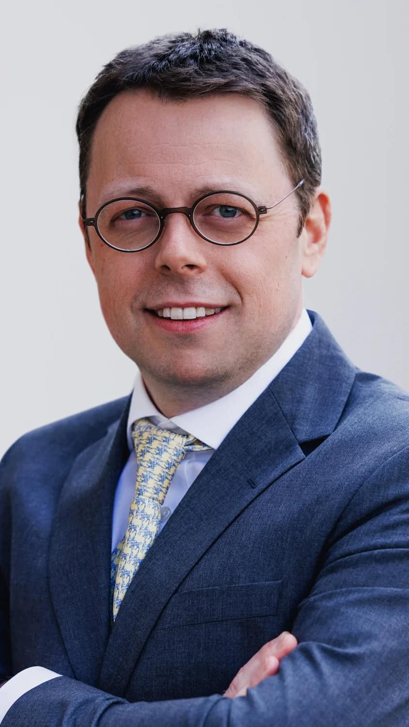 MR ALEXANDER VAUGHAN